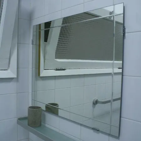 Old Fish Apartment *